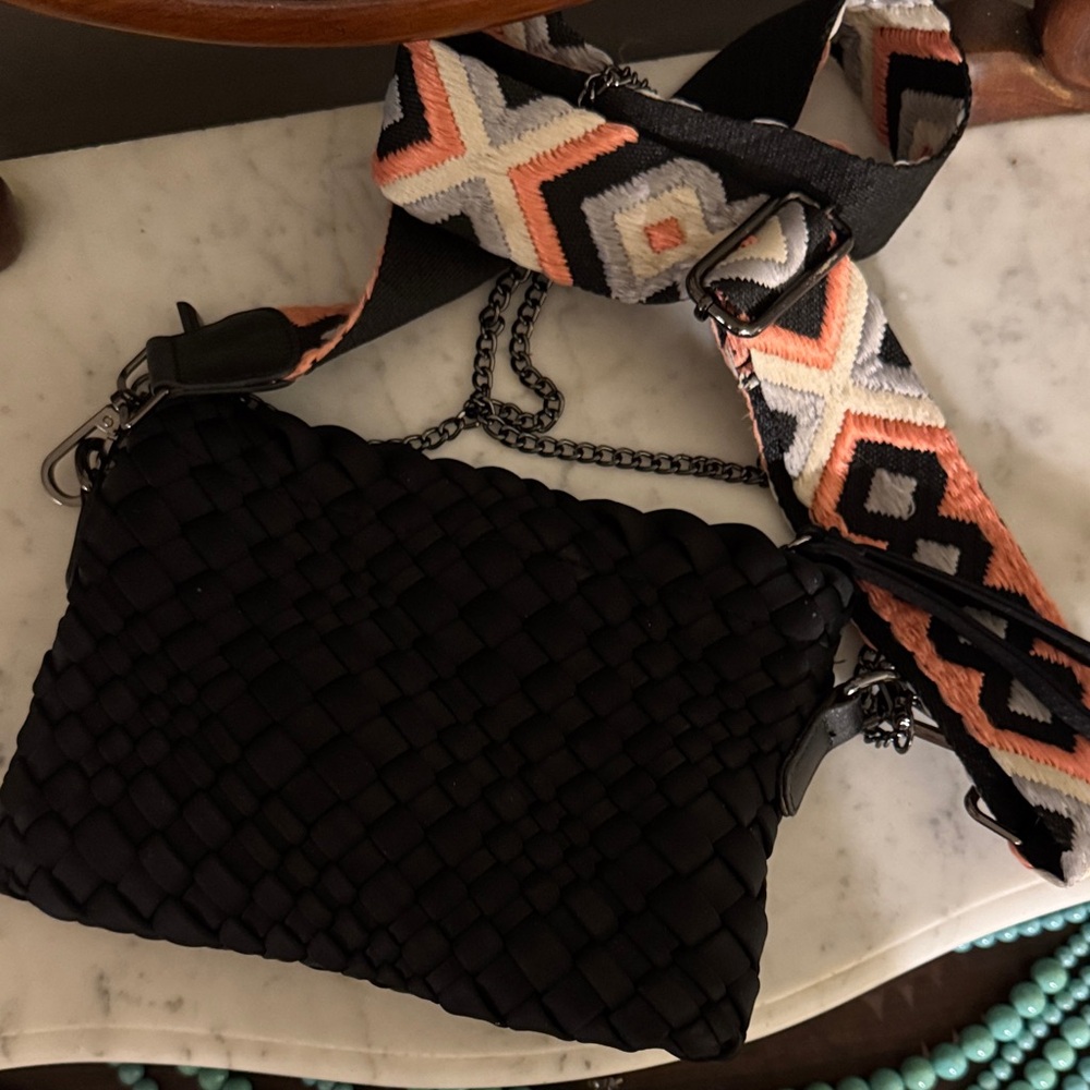 Elegant Black Woven Crossbody Bag with Patterned Strap